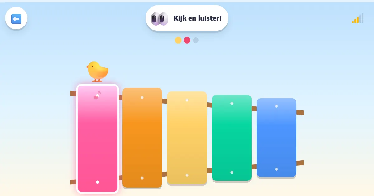 Screenshot van Piepliedjes: een spel om melodietjes na te spelen op een regenboogxylofoon